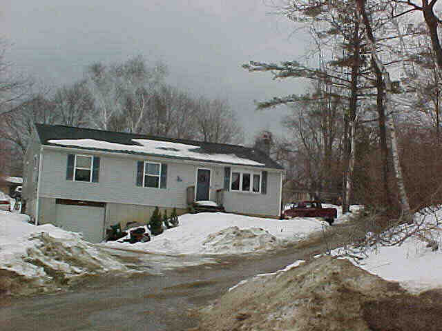 Building photograph for 320 MILLERTON ROAD